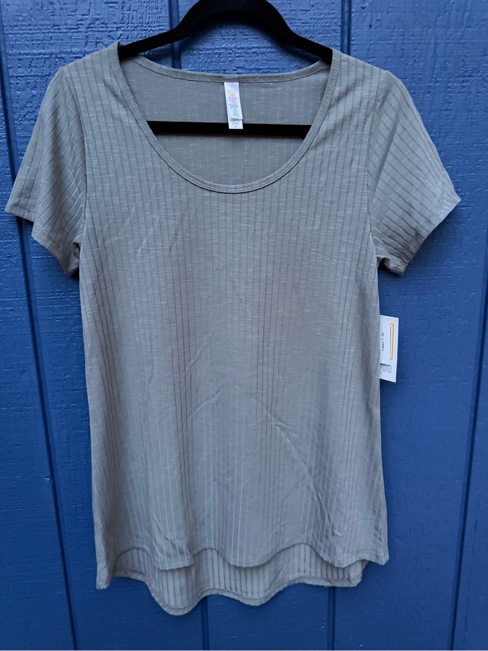 LuLaRoe Ribbed Short Sleeve Scoop Neck Top - Gray